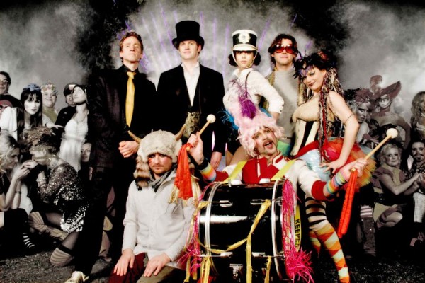 Indie Band Love in the Circus Explores Now-Inexpensive 3D Imaging at CES